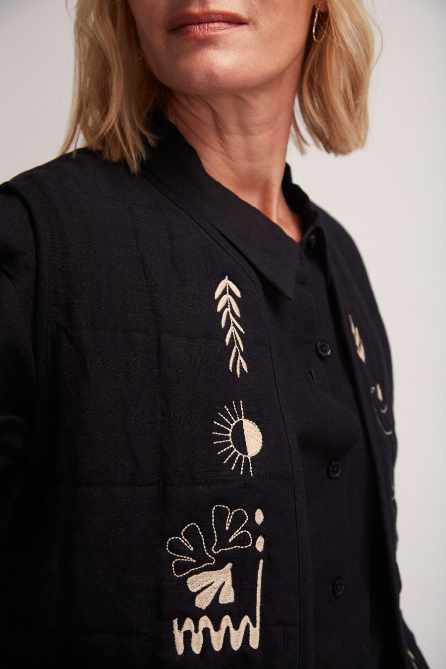 ANETO VEST BLACK