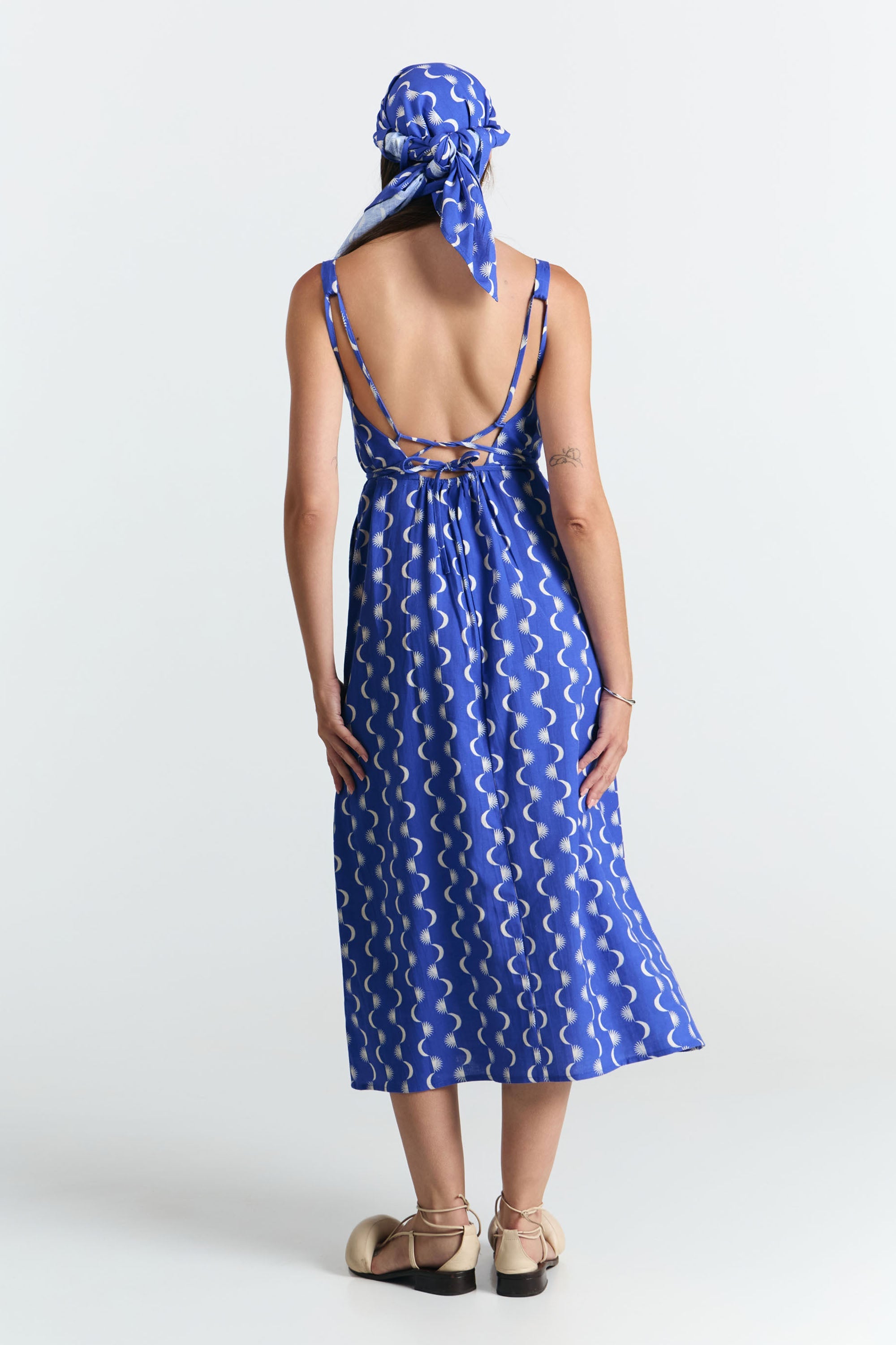 VESTIDO CARMEN PRINT MOON