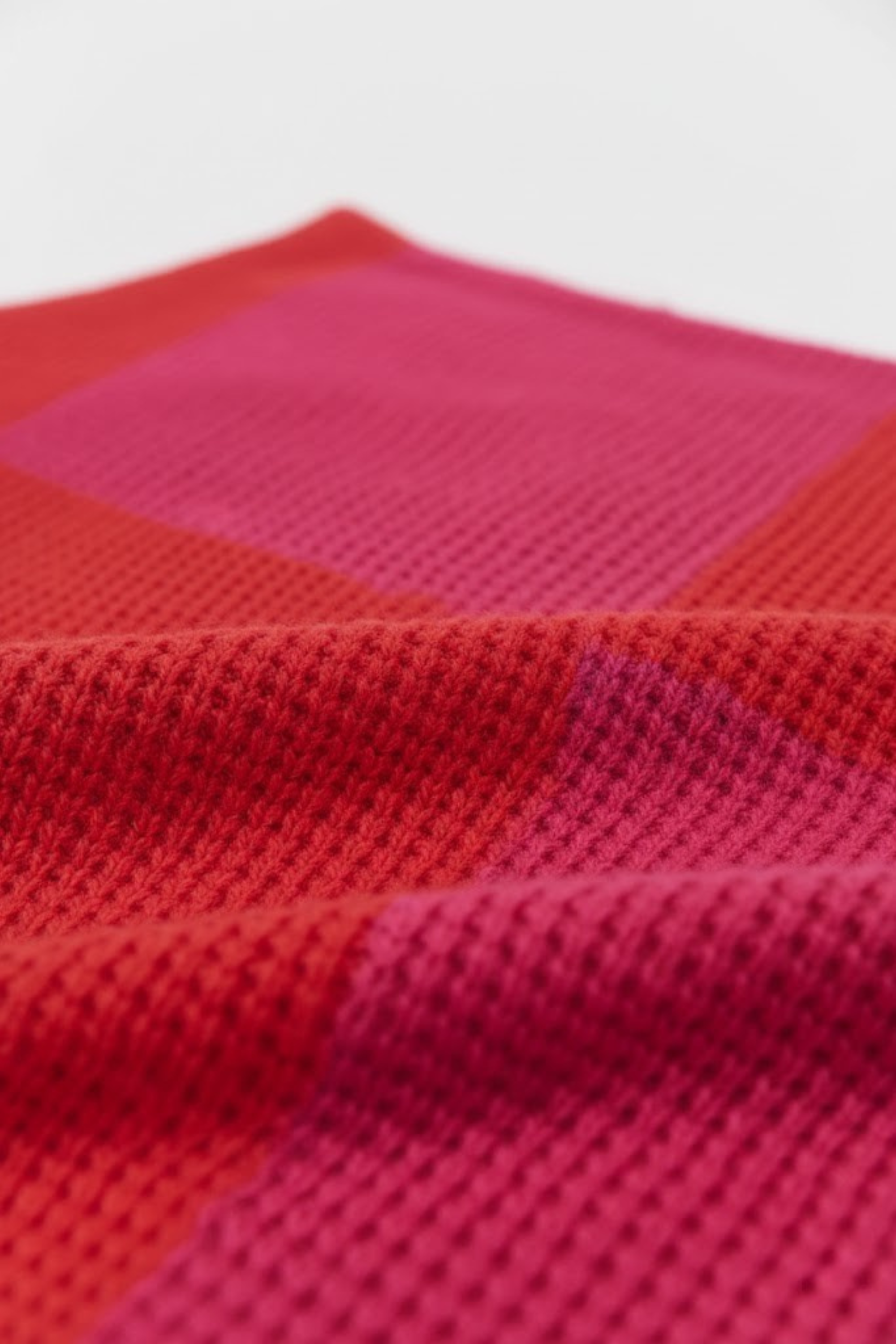 SHIRA JUMPER CHECK RED