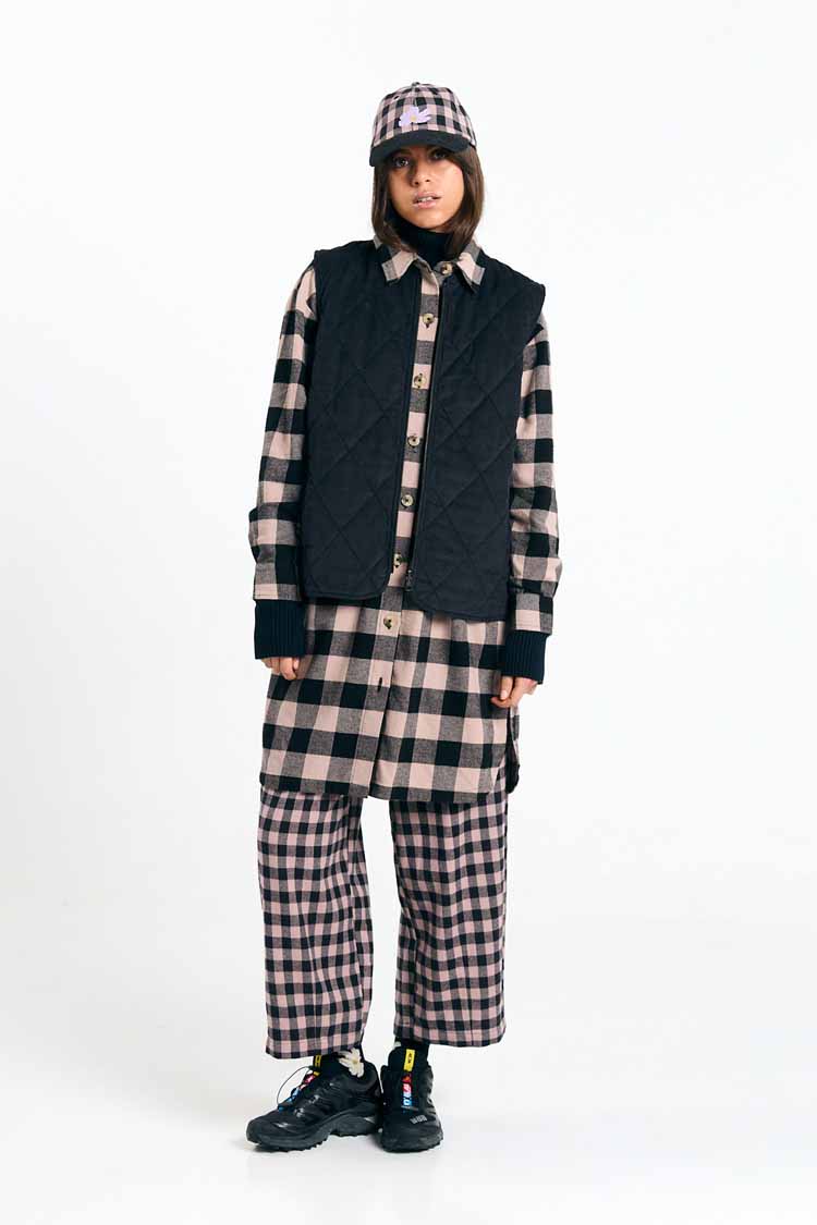 MEDA VEST BLACK