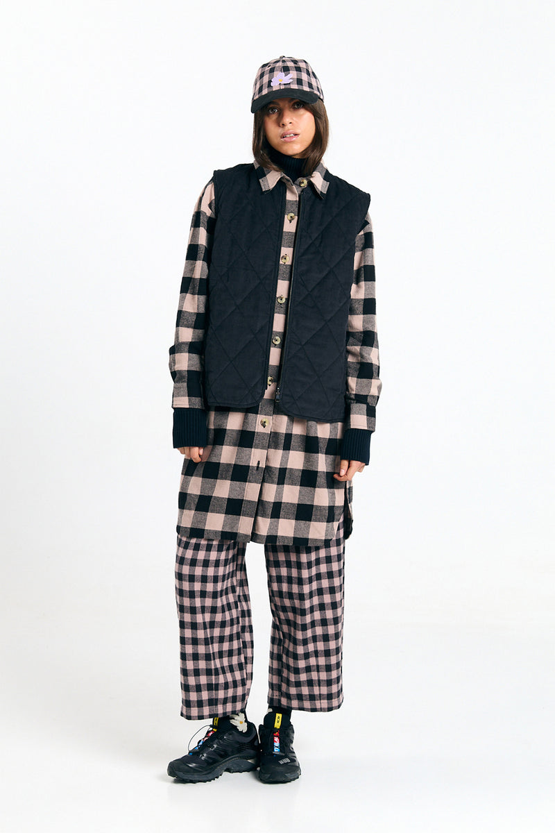 MEDA VEST BLACK