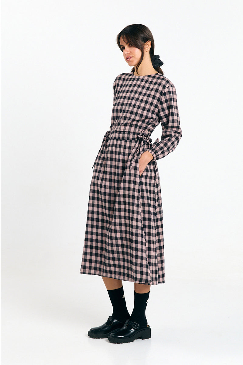 OTA DRESS CHECK BLACK