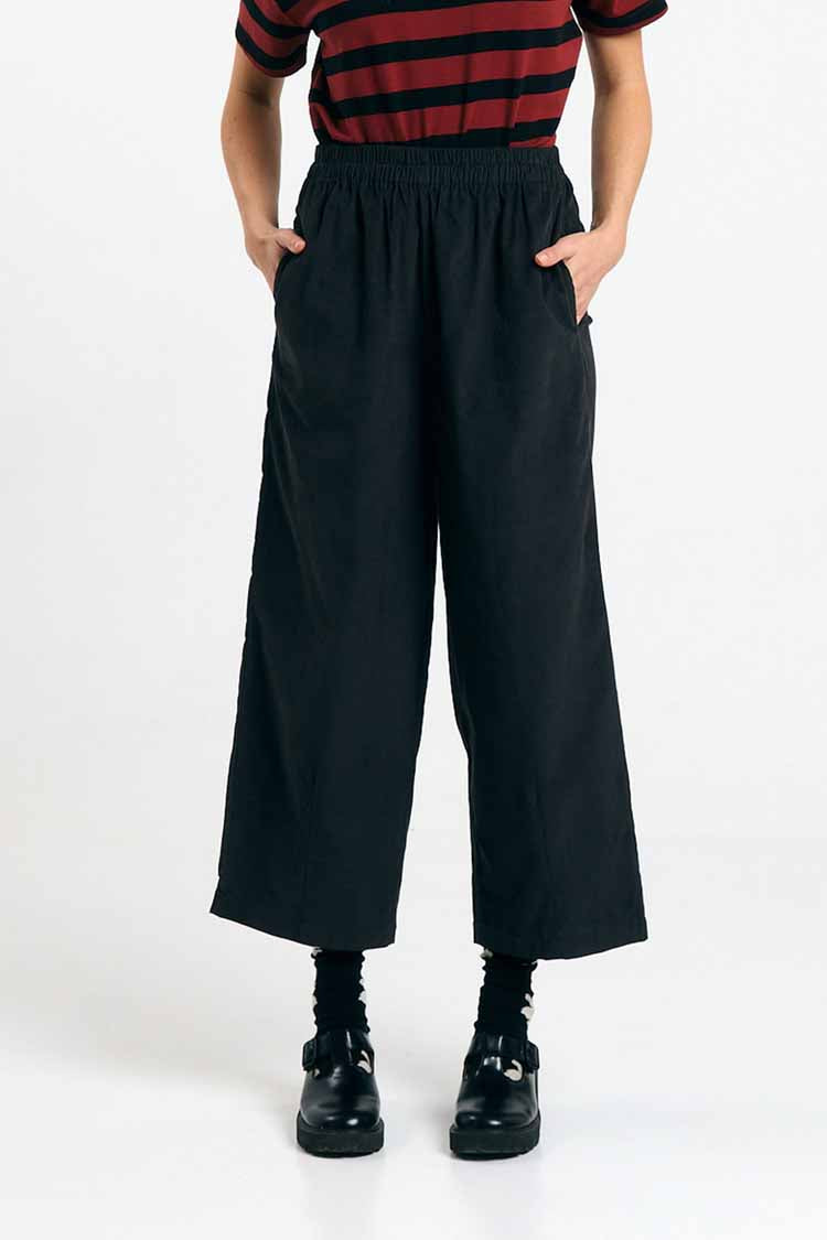 AVIS PANTS BLACK