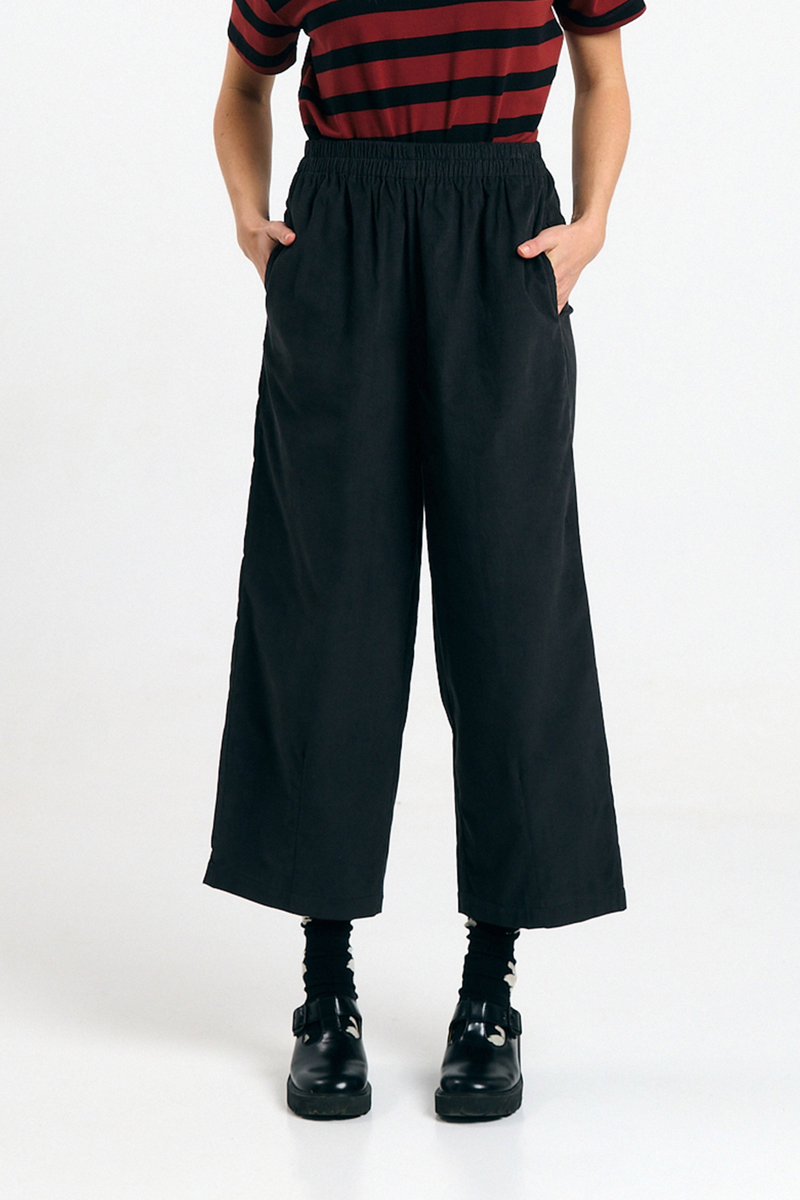 AVIS PANTS BLACK