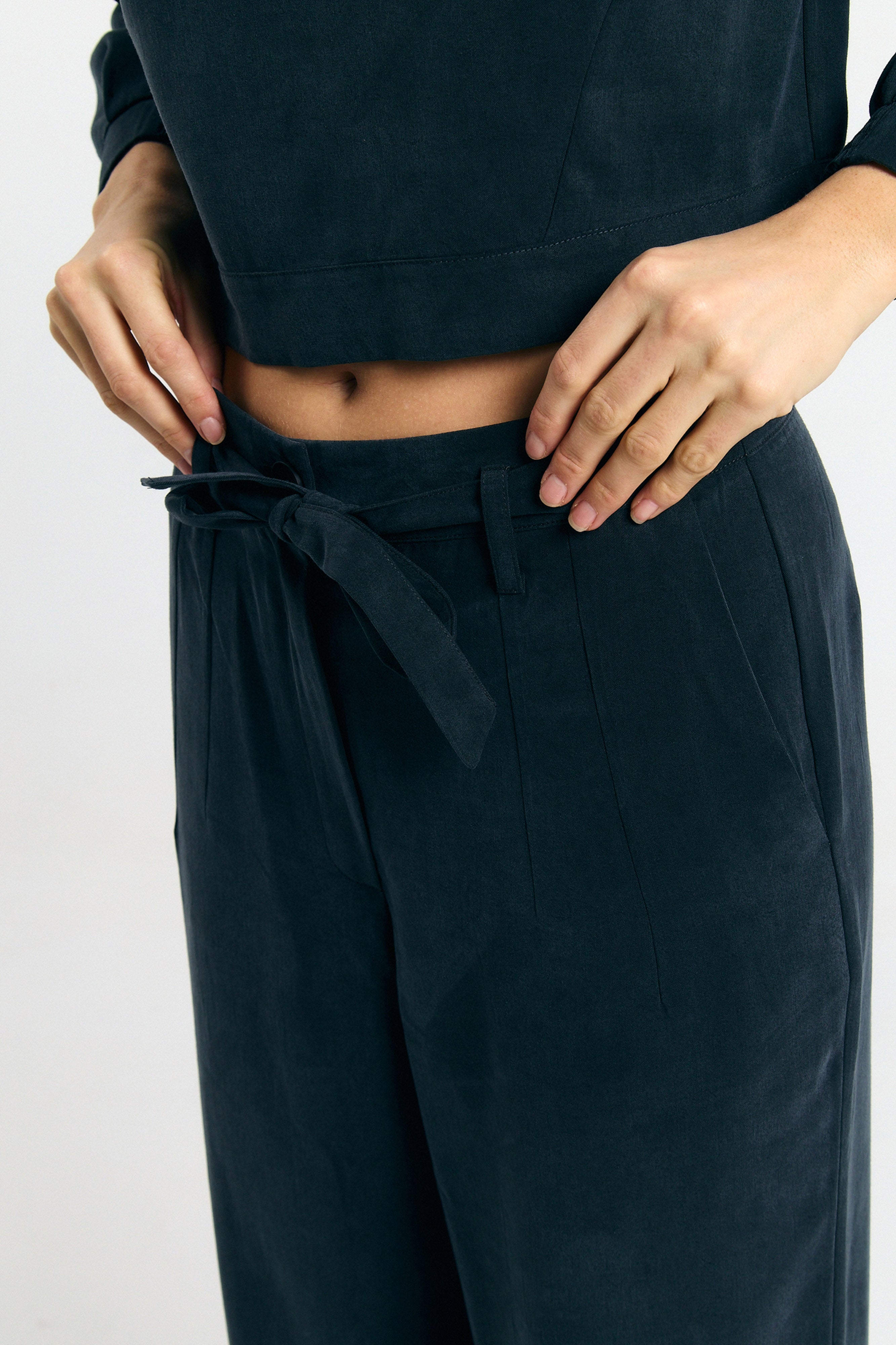 EO PANTS BLACK