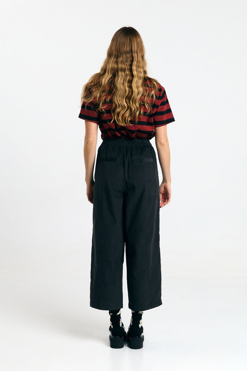 AVIS PANTS BLACK