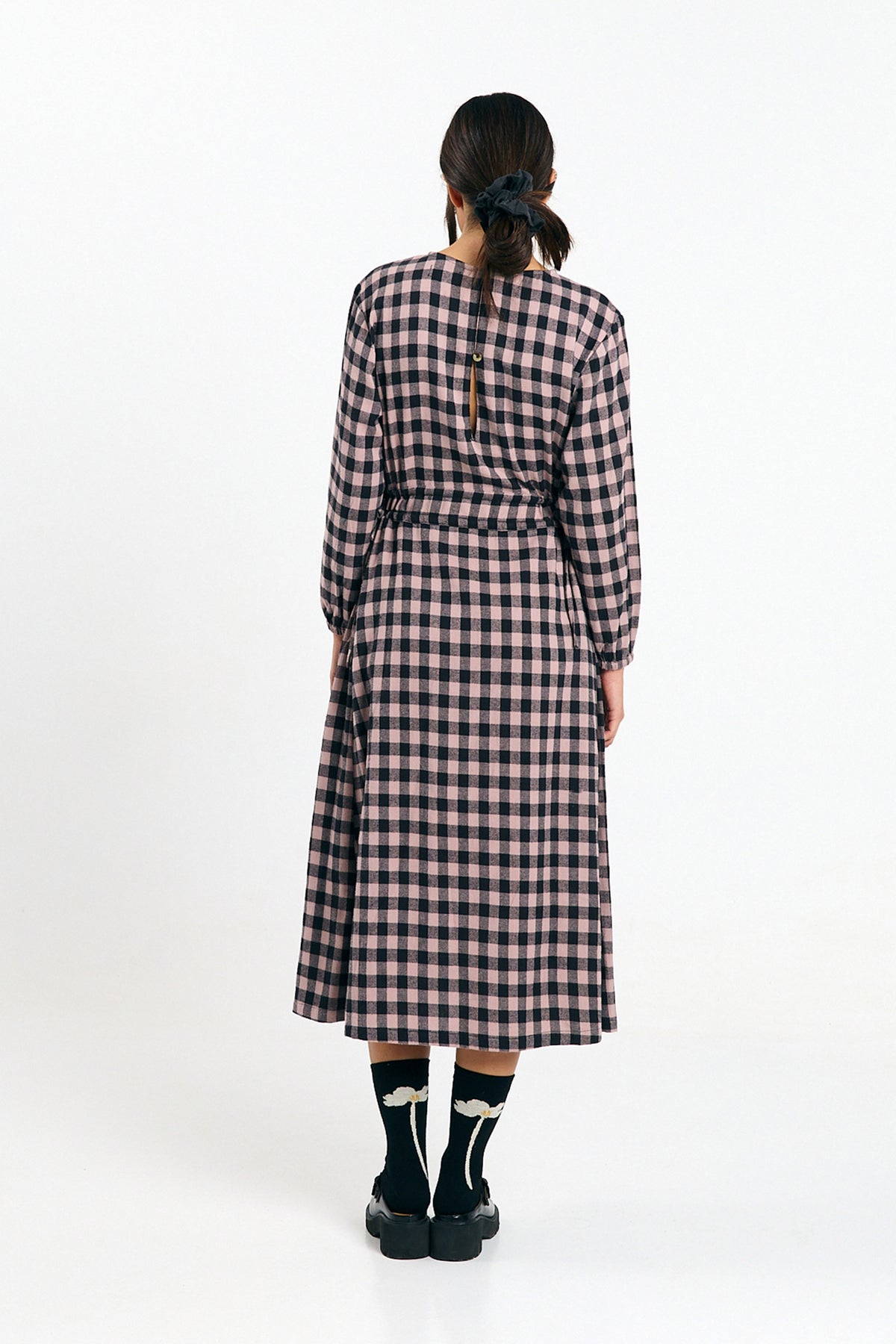 OTA DRESS CHECK BLACK