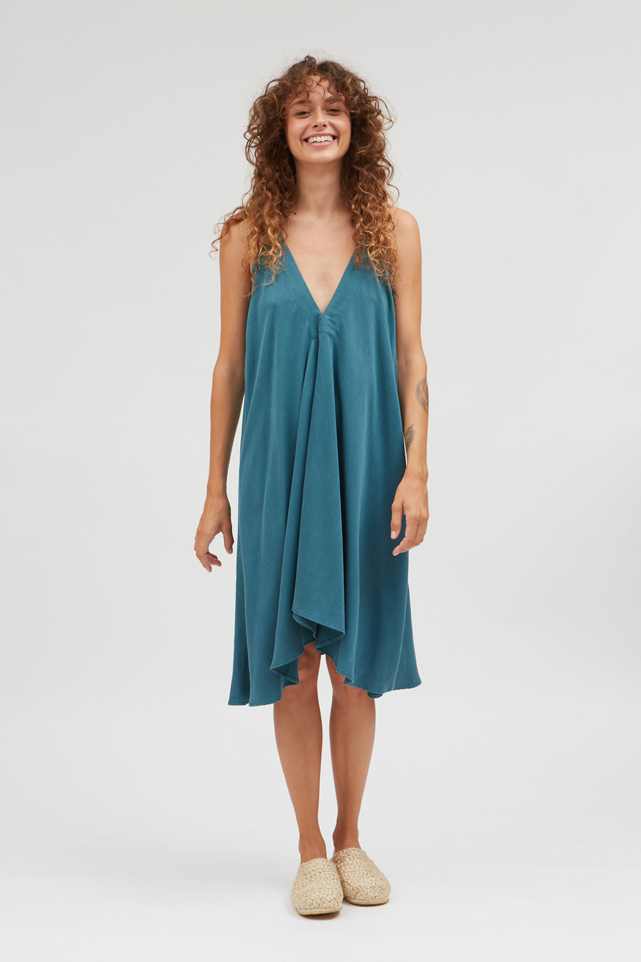 VESTIDO MP CORTO TENCEL LINO TEAL GREEN