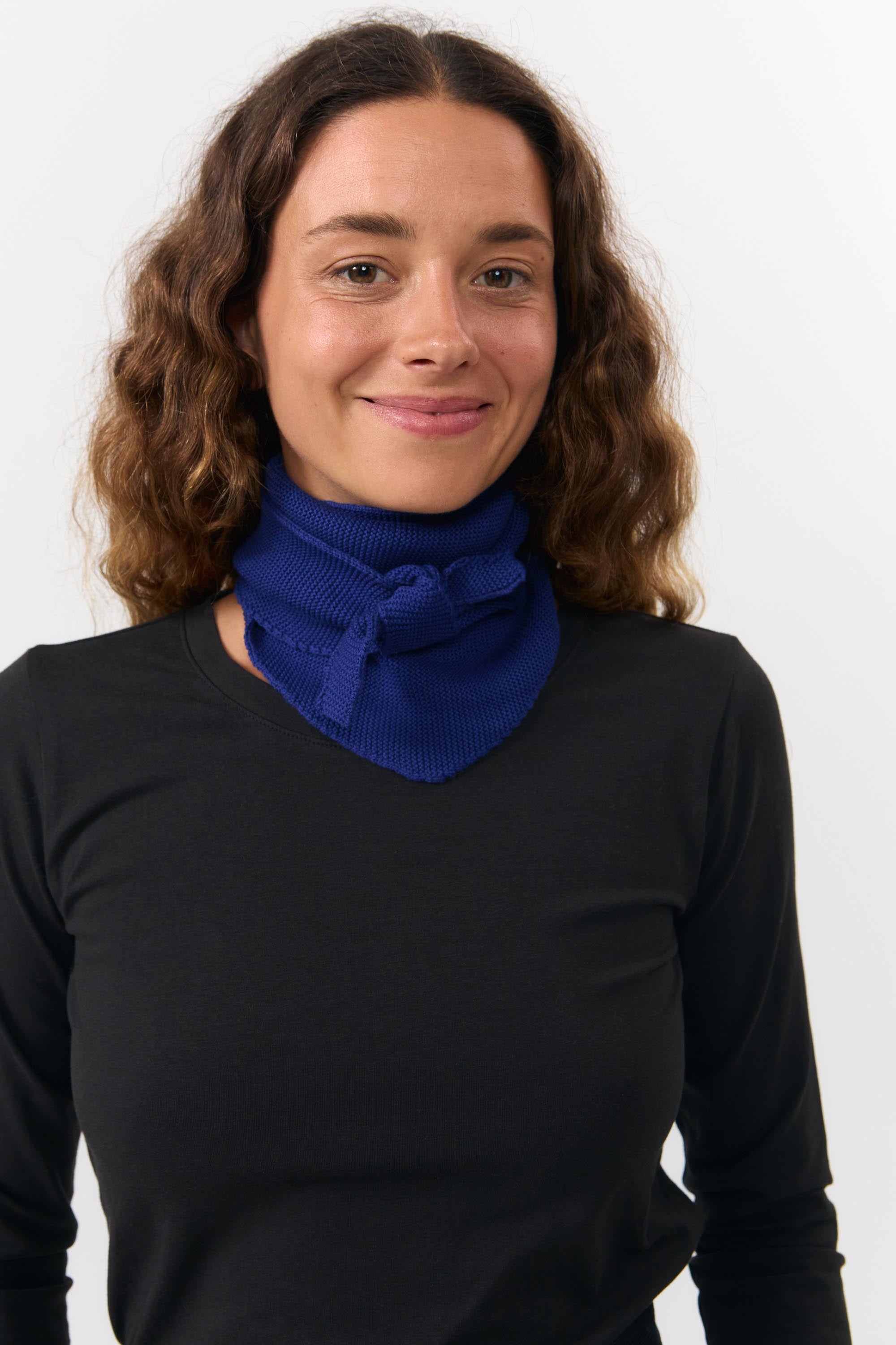 ALMA SCARF ROYAL BLUE