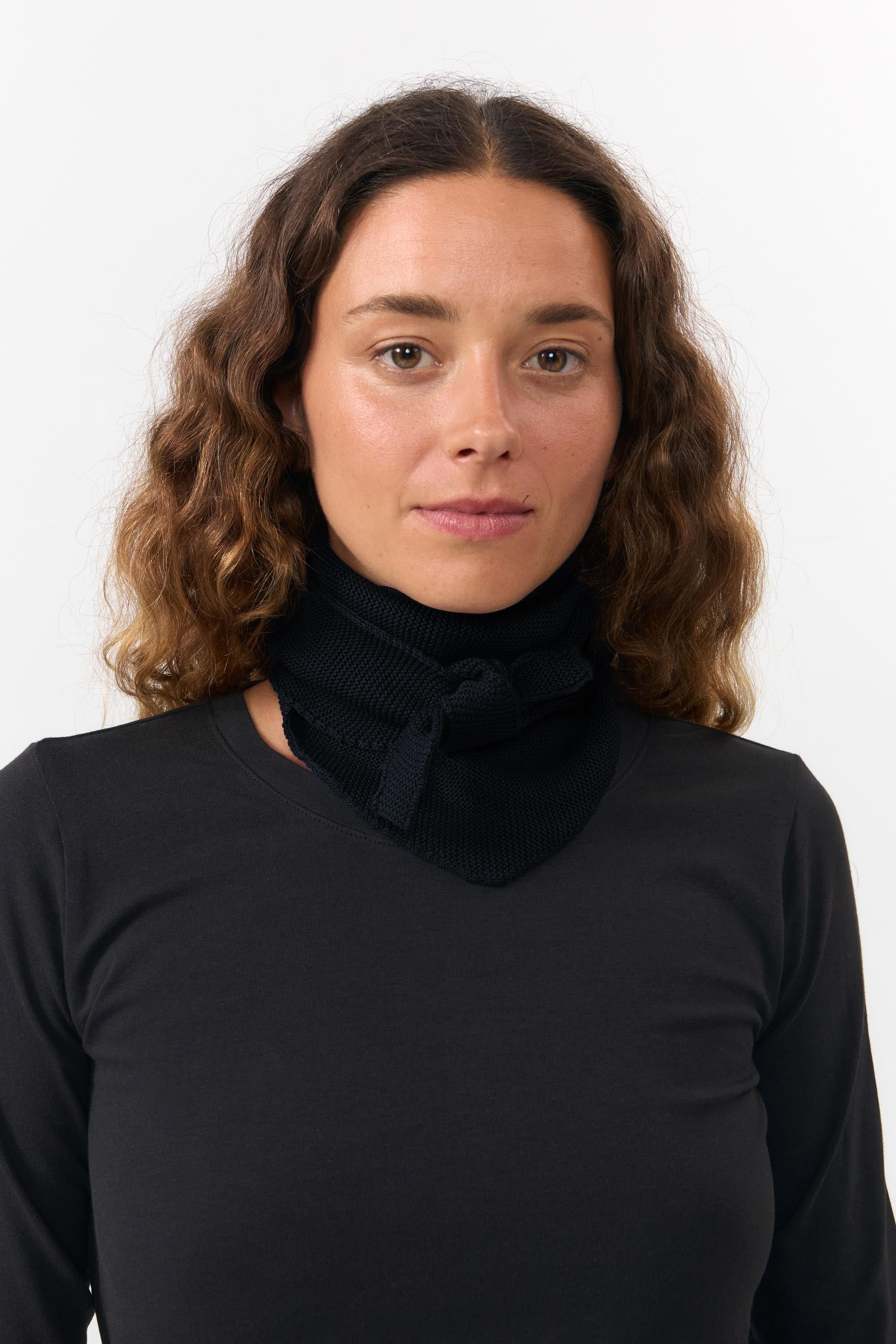 ALMA SCARF BLACK