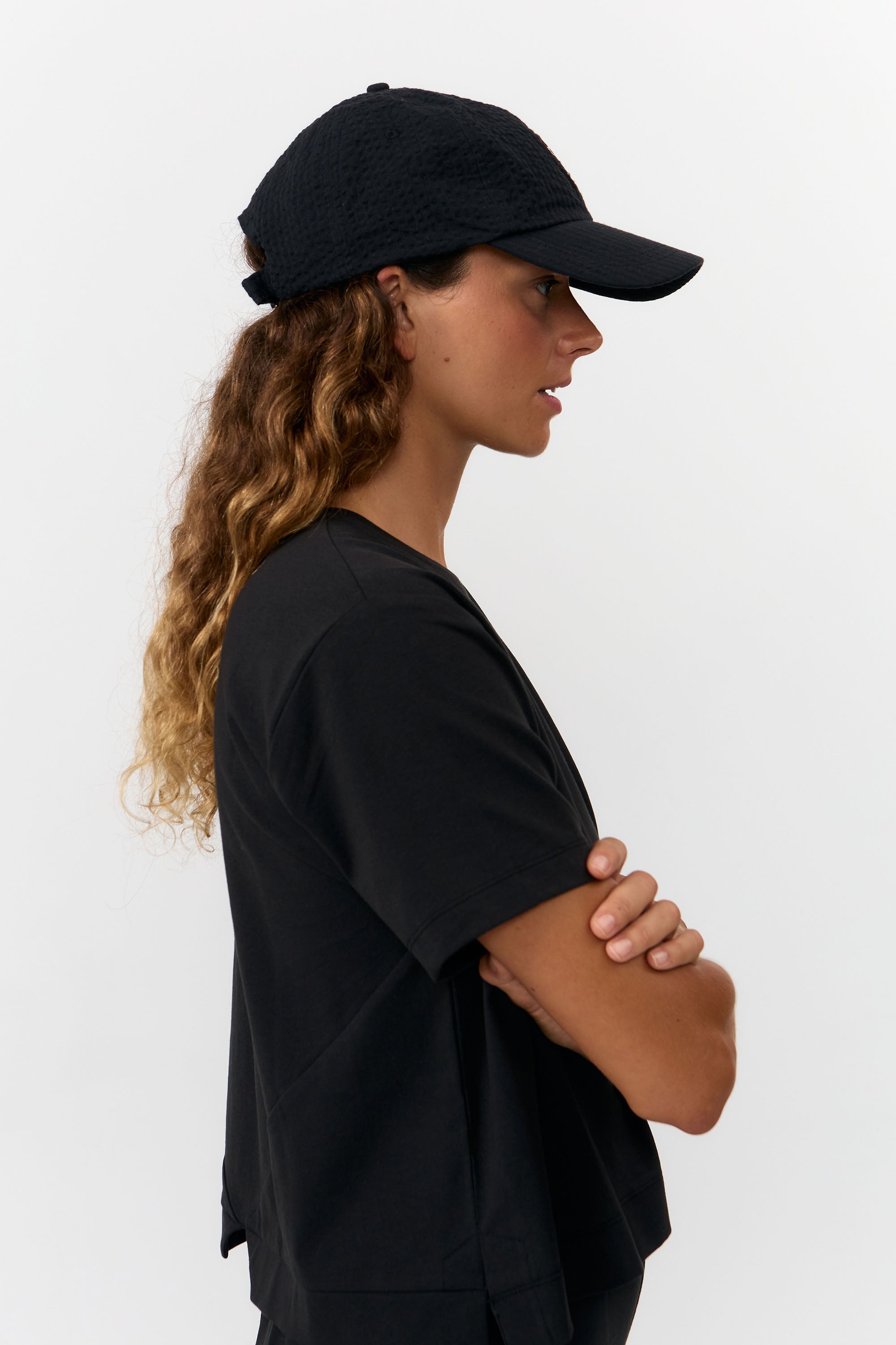 AURA CAP BLACK