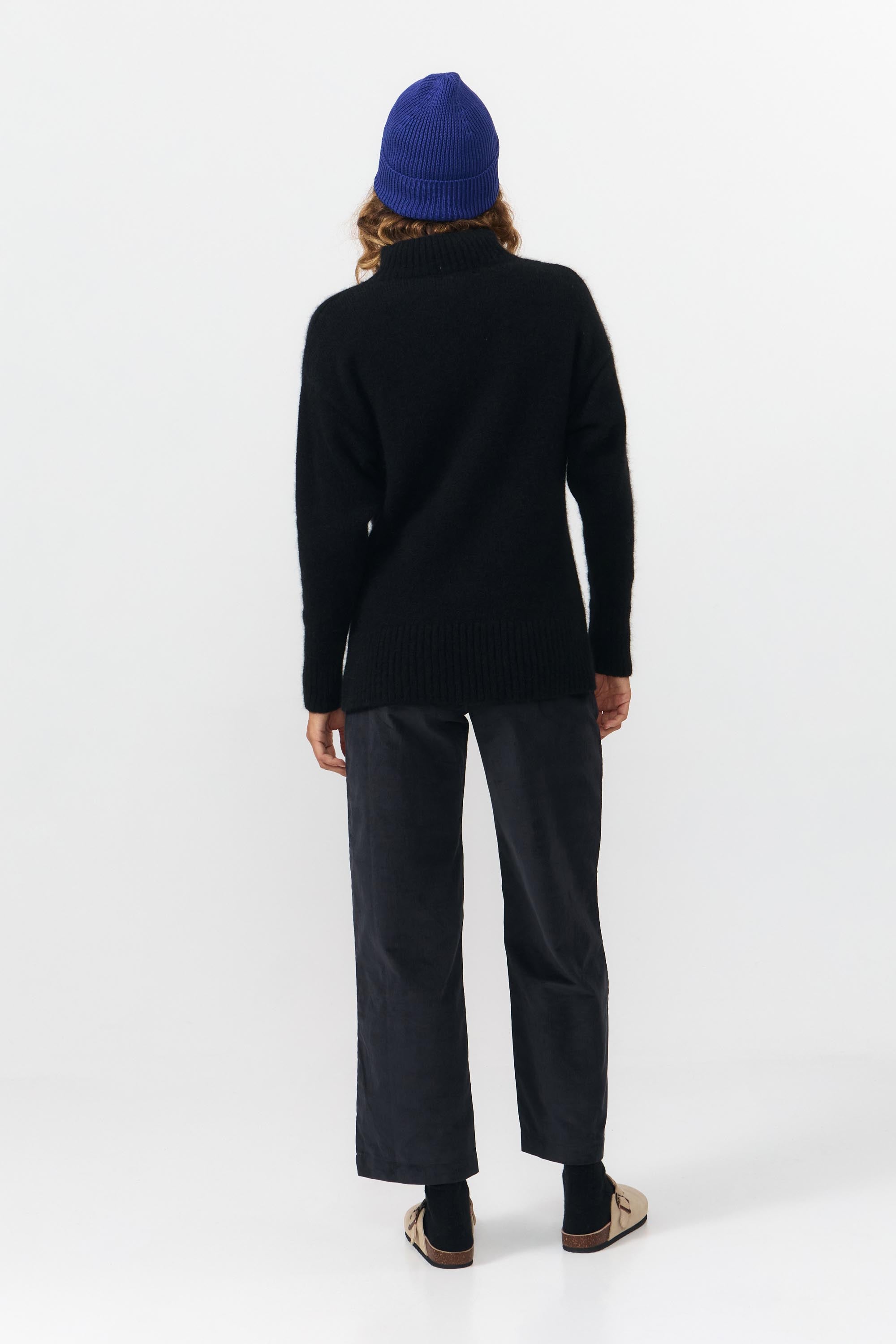 NUN JUMPER BLACK