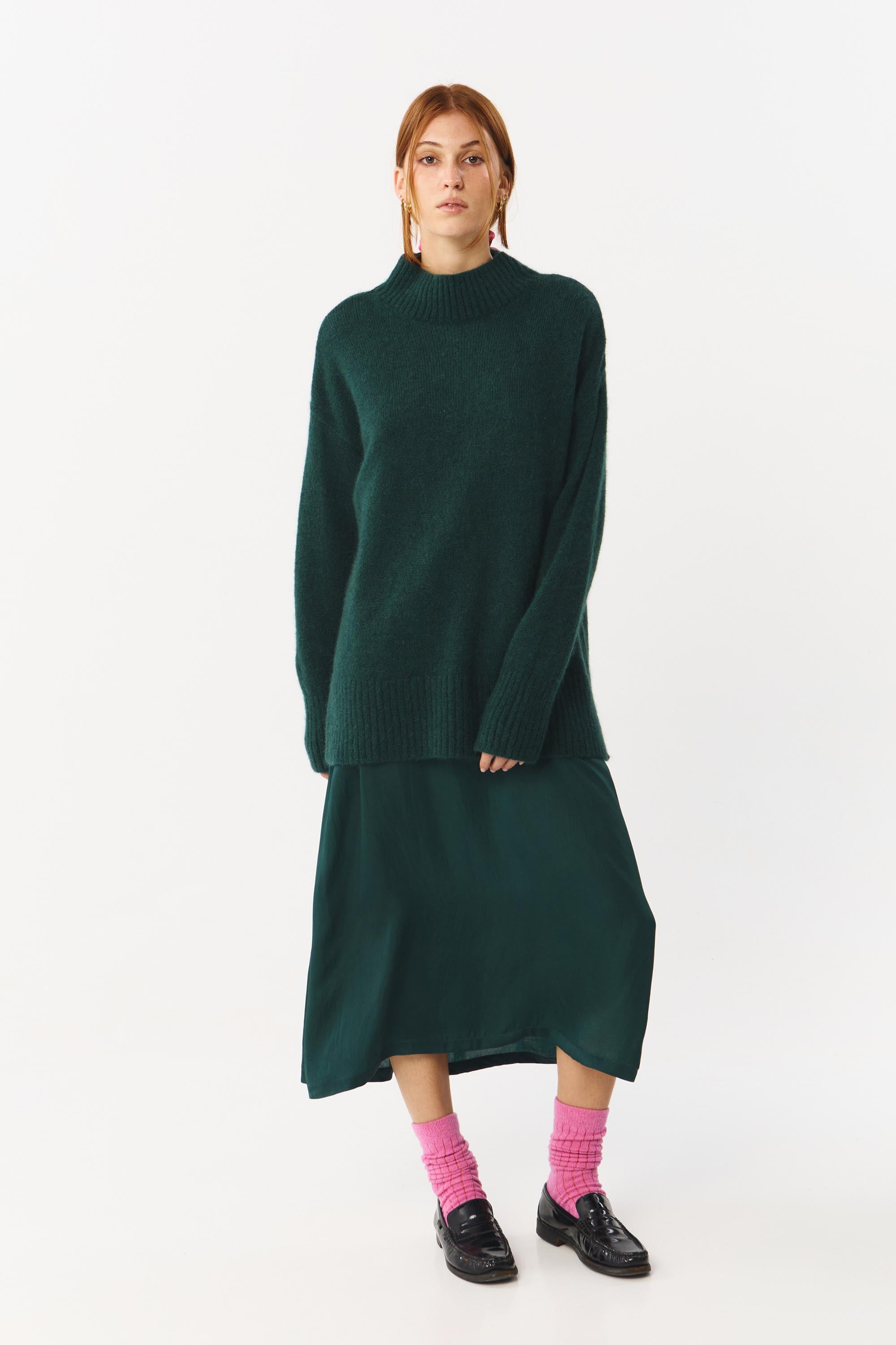 NUN JUMPER DARK GREEN