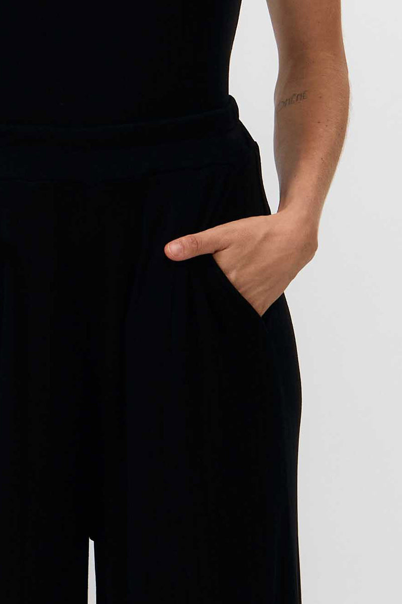 YALA PANTS BLACK