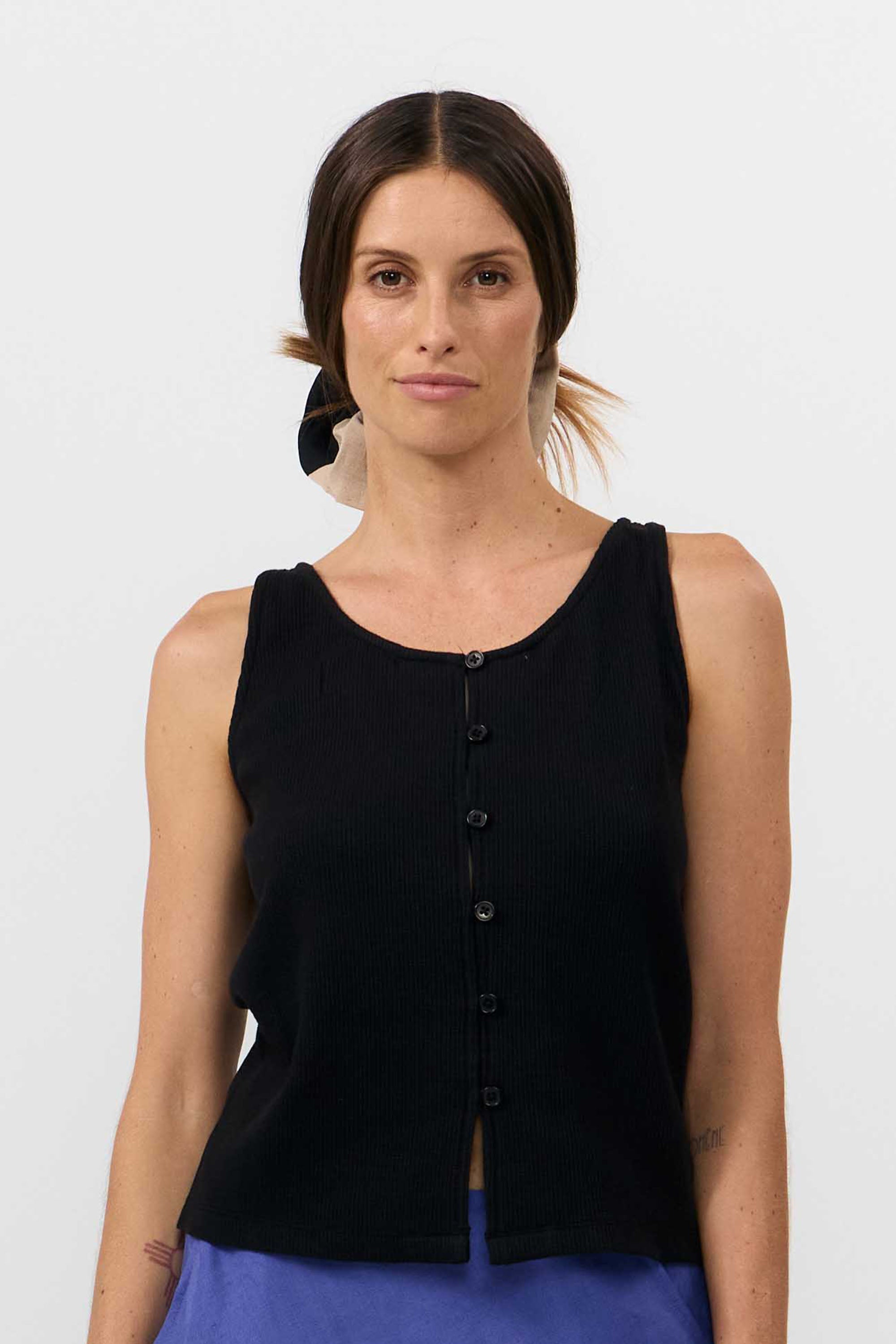 TOP NOGALES BLACK