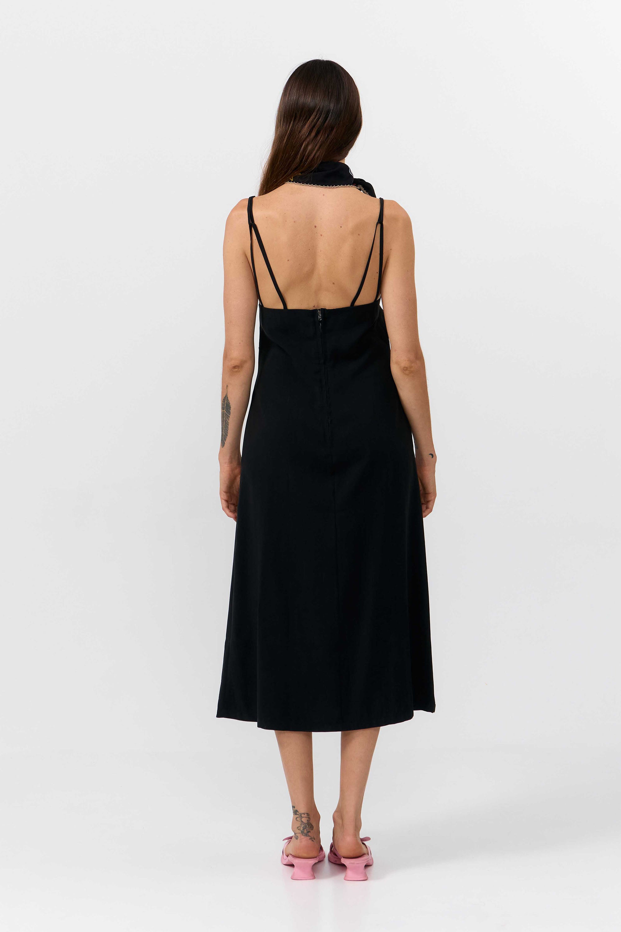 VESTIDO SAJA BLACK