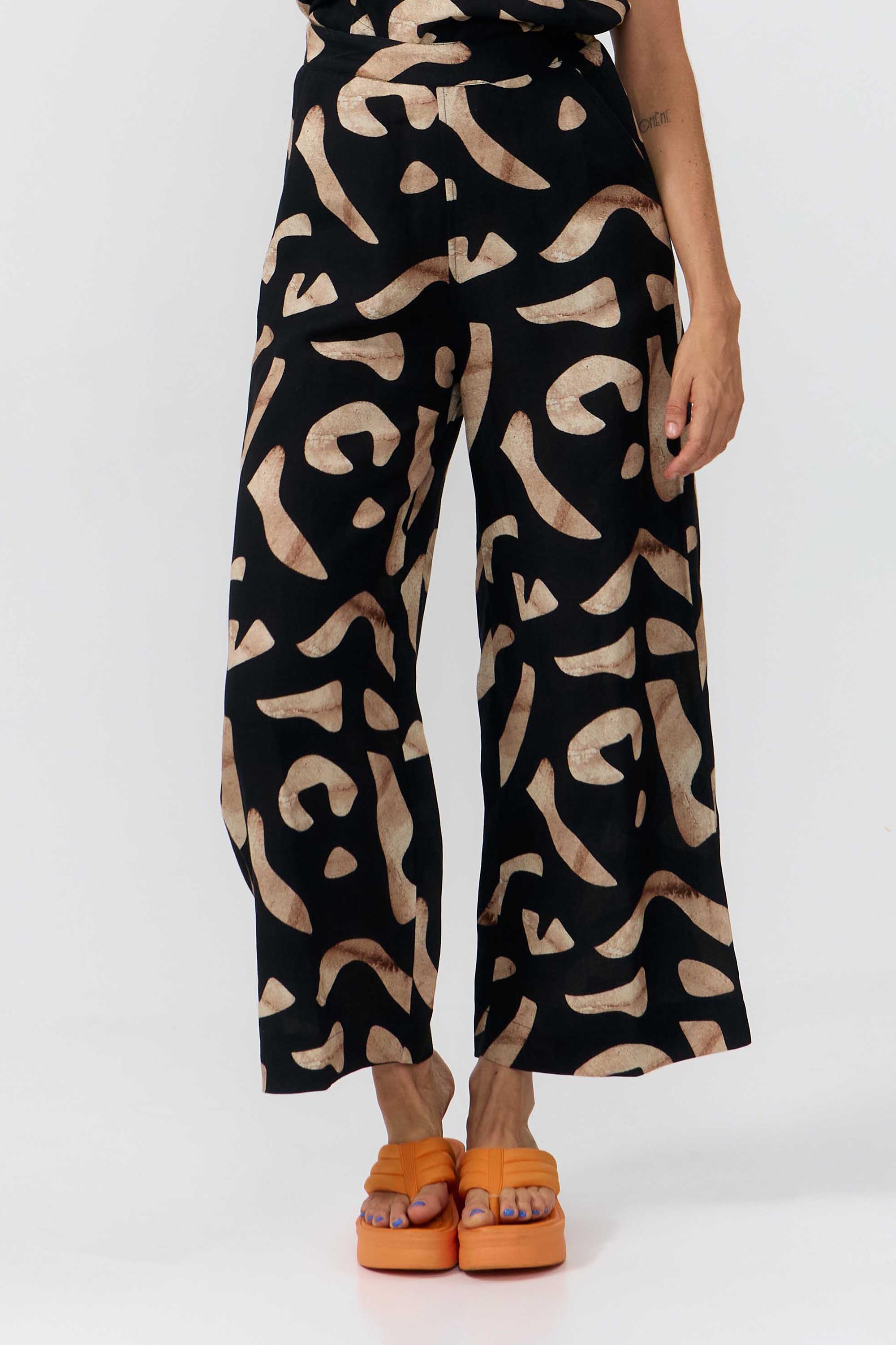 HATTA PANTS PRINT STONES