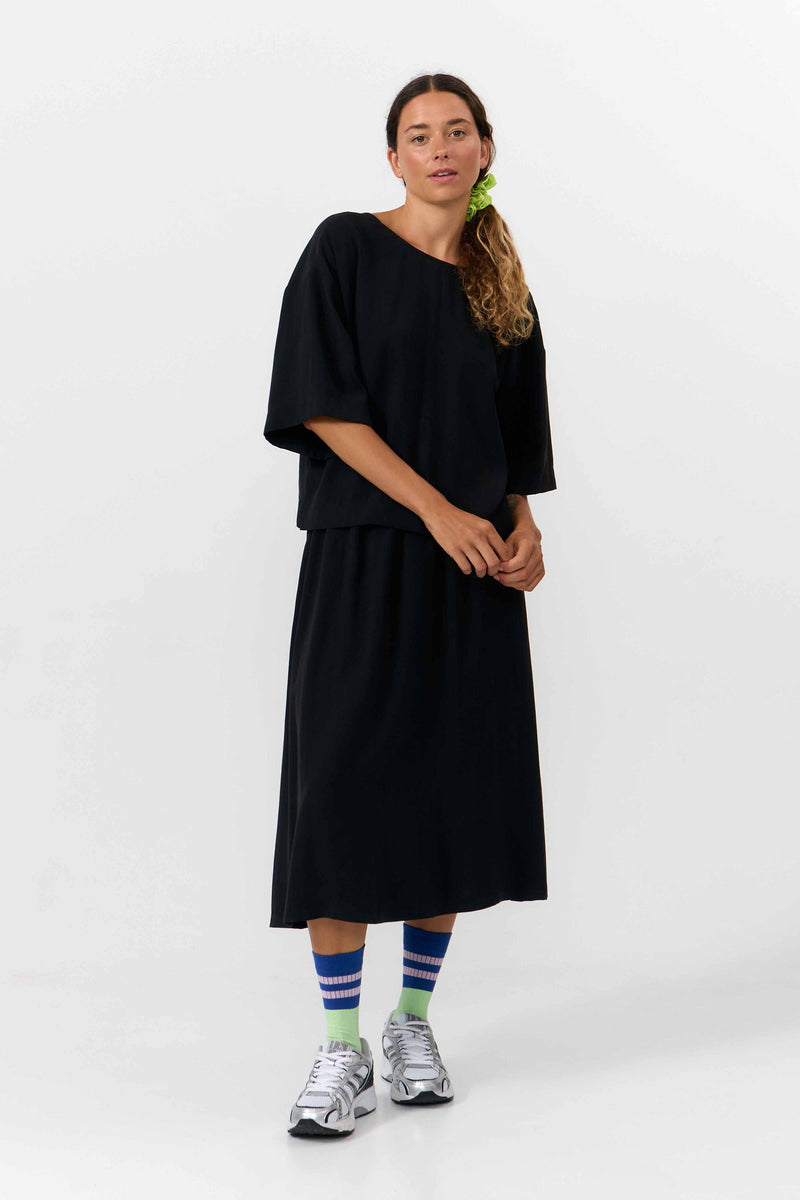 SELLA BLOUSE BLACK