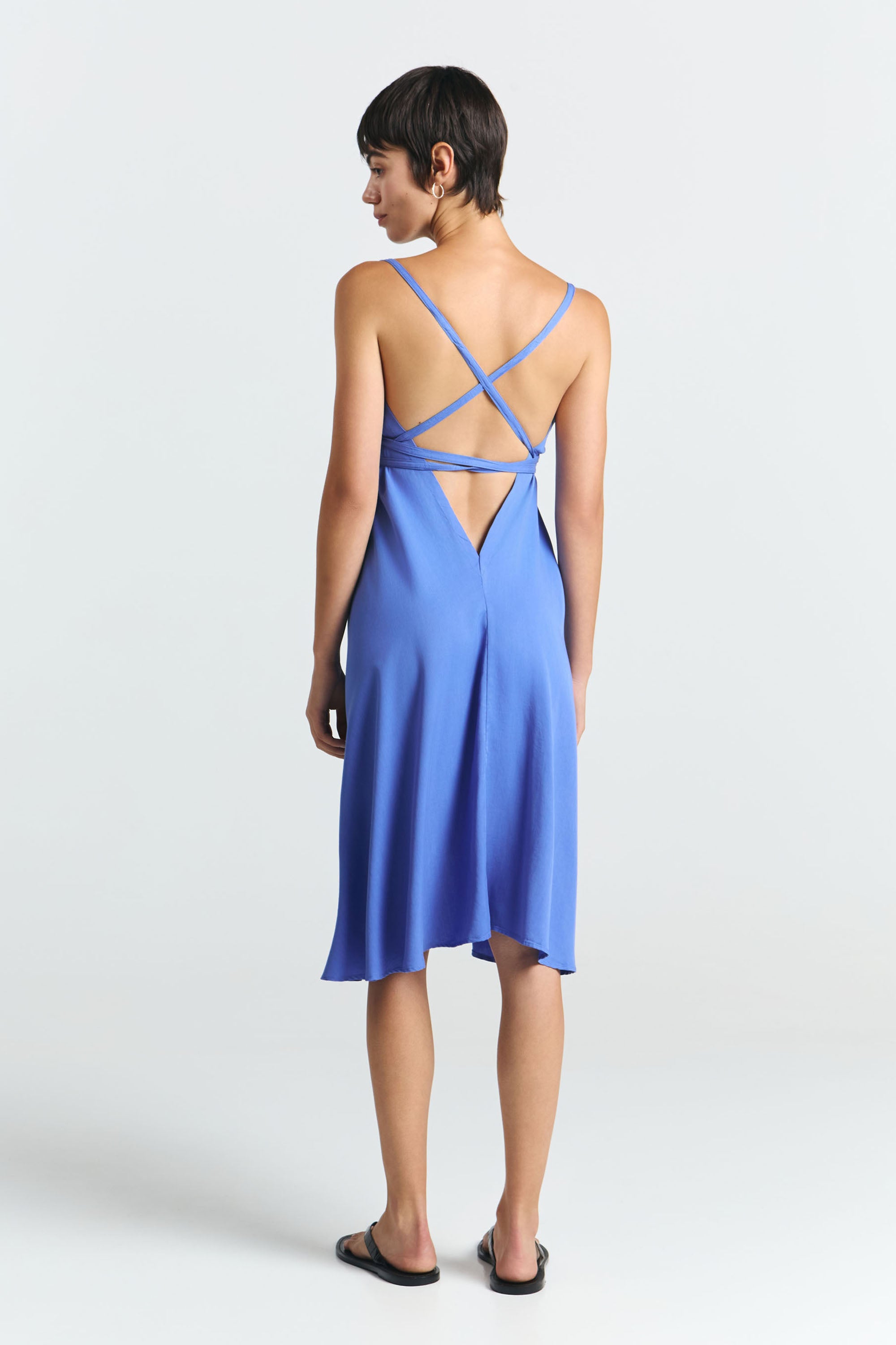 MP SHORT TENCEL KLEIN BLUE