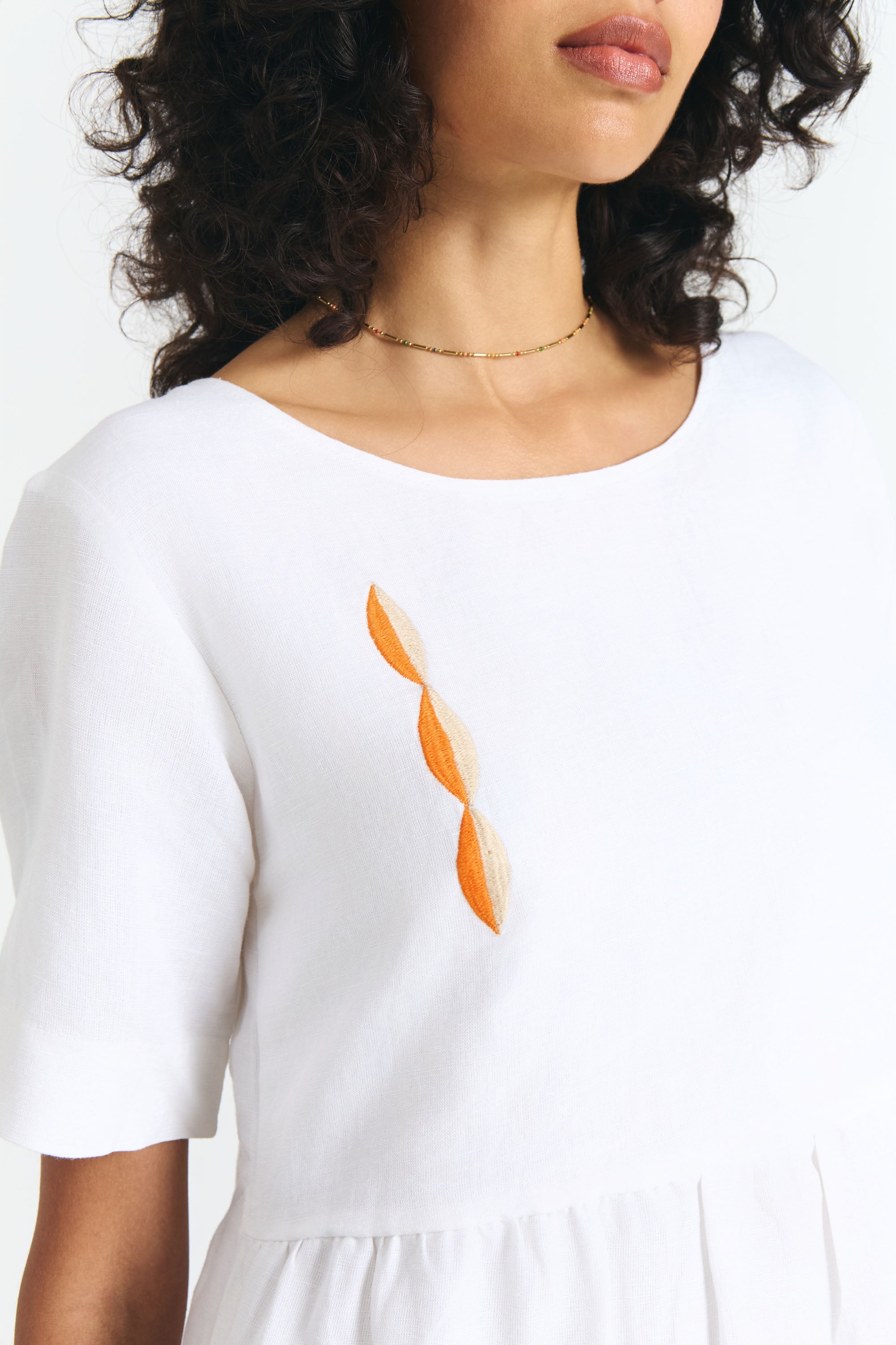 VESTIDO BANES EMBROIDERY WHITE