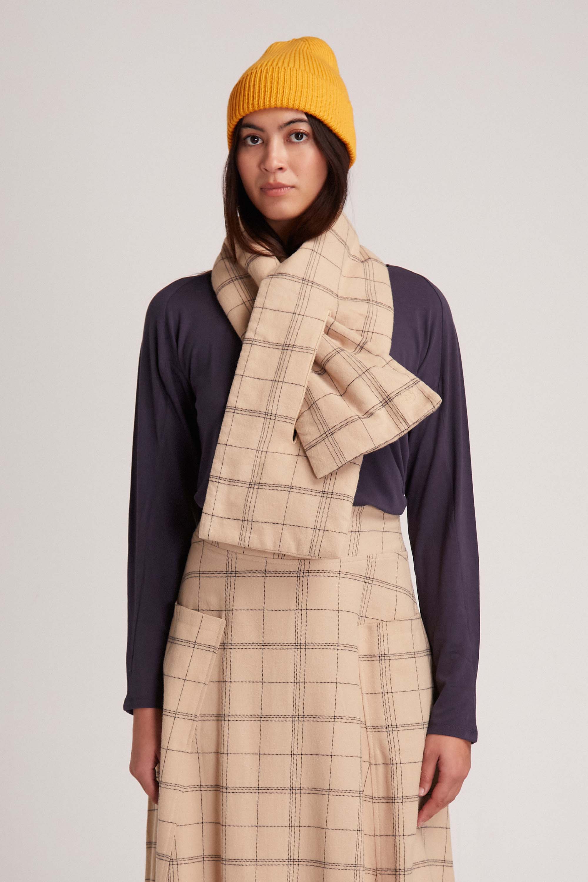 MENUT SCARF