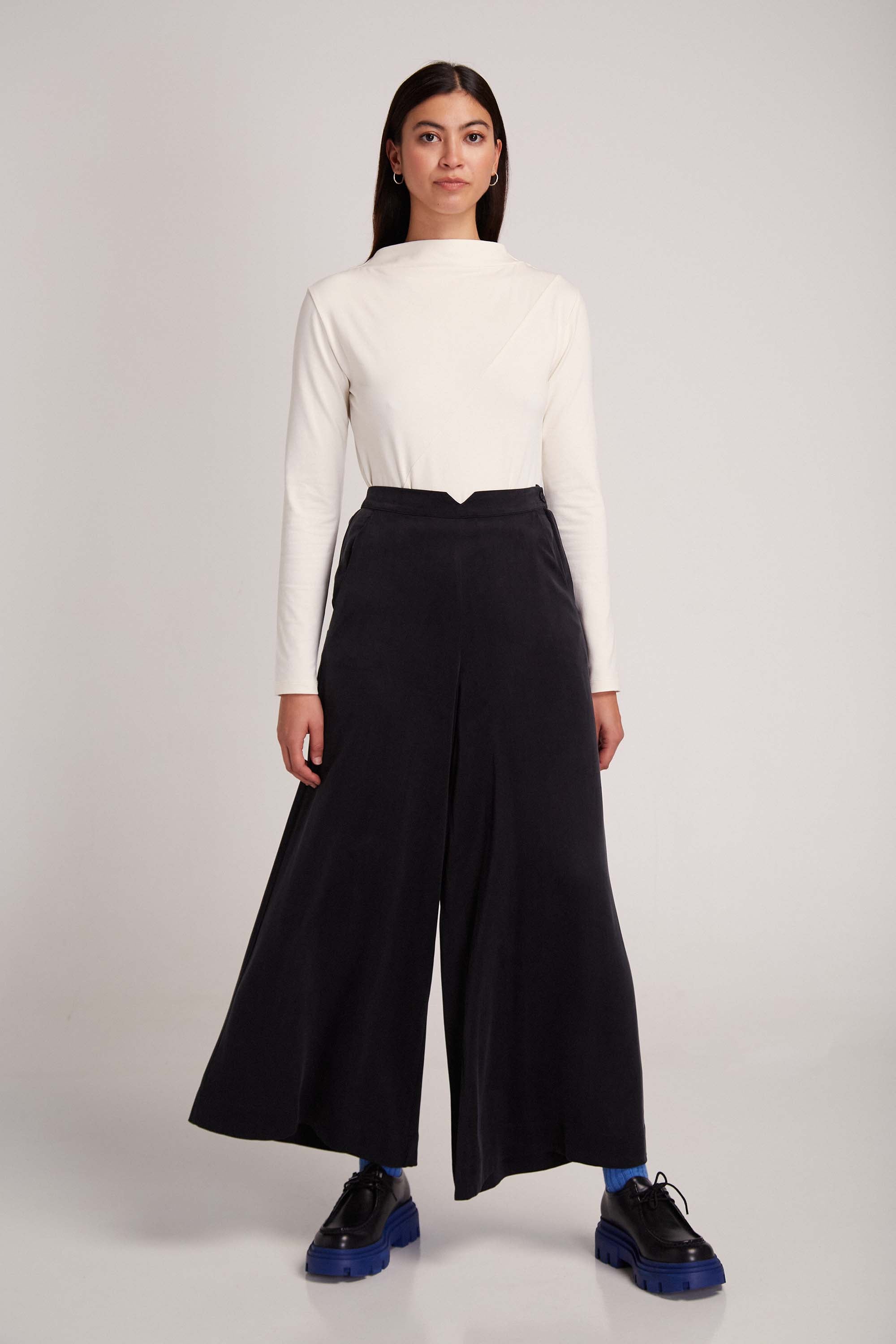 VENT PANTS BLACK